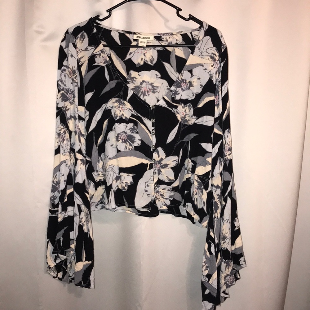 Billabong size large floral print flowy top